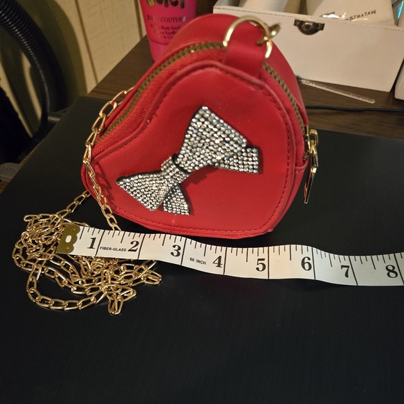 Heart Shape Crossbody Coin purse Red - Picture 6 of 6